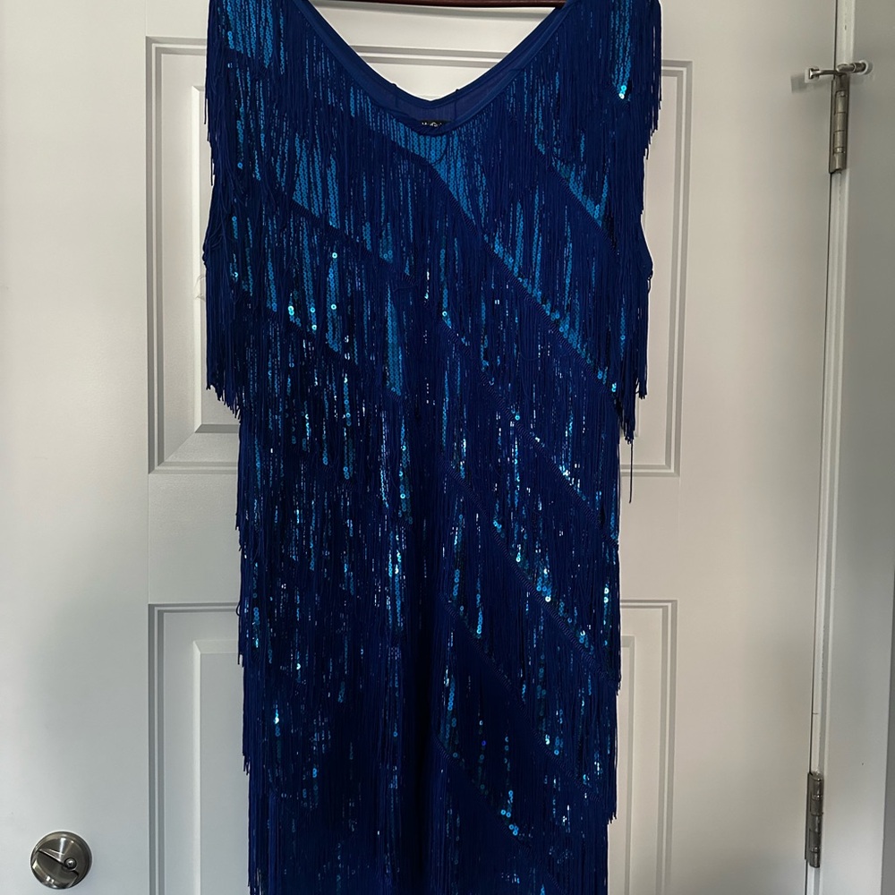 Elegant Blue Sequin Midi Dress